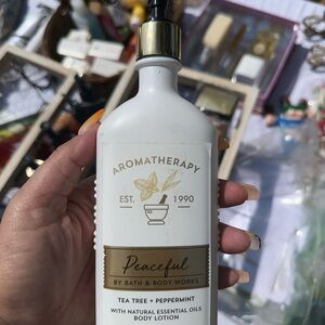 Bath & Body Works Aromatherapy Peaceful Body Lotion - White and Gold